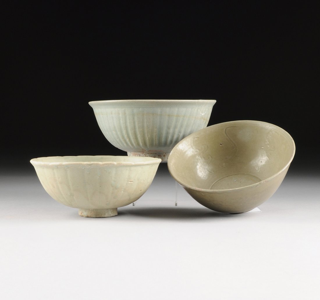 A GROUP OF THREE CHINESE CELADON BOWLS, POSSIBLY (1 of 10)