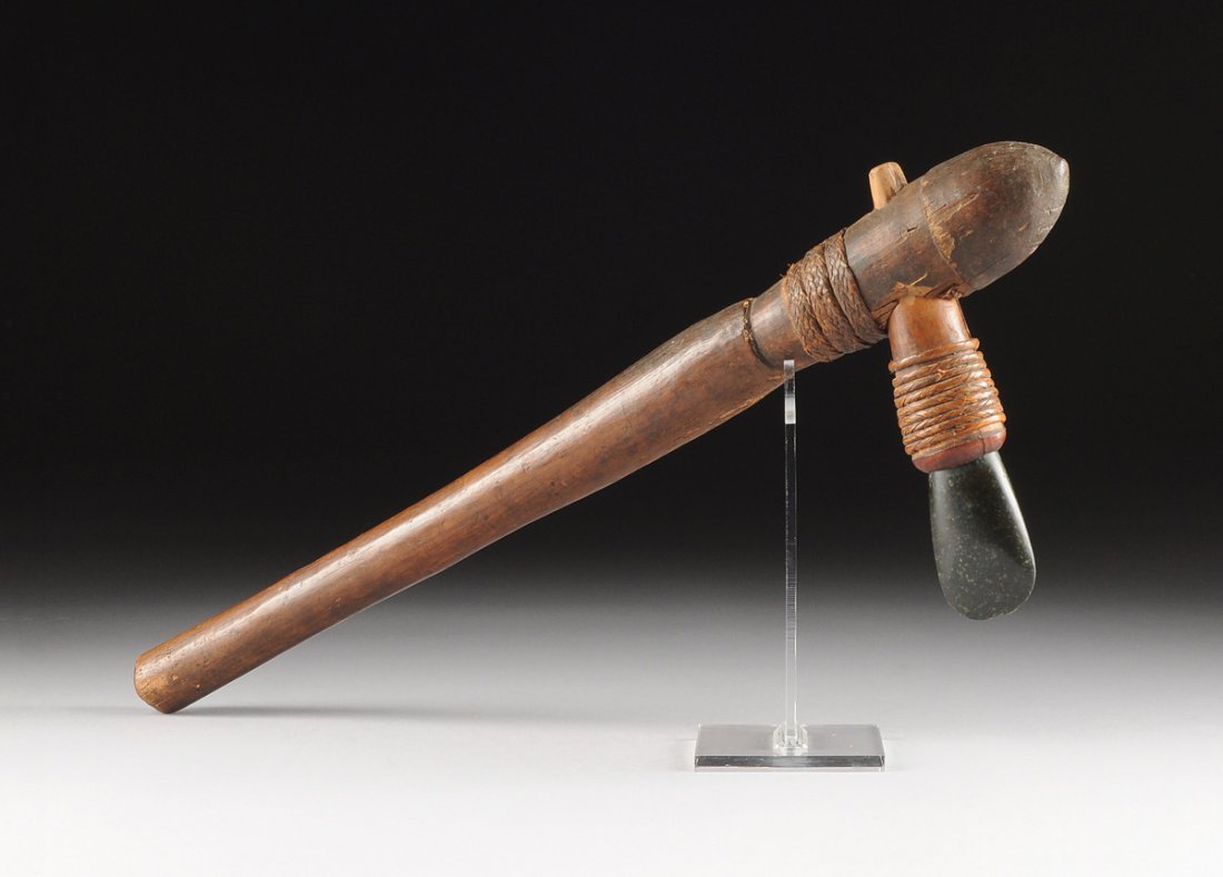 A PAPUA NEW GUINEA CARVED SERPENTINE HARDSTONE AX HEAD (1 of 7)