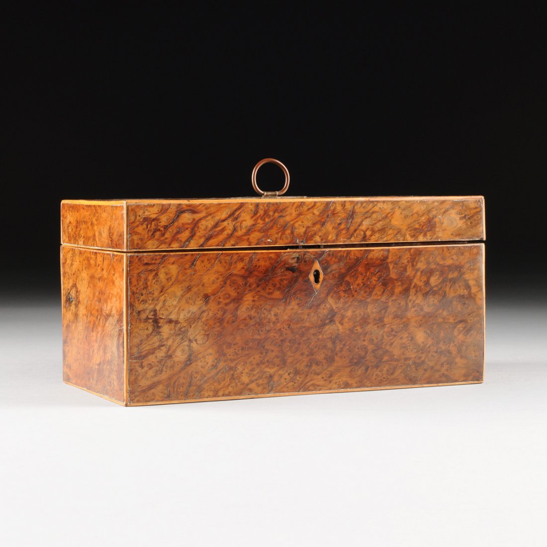 A GEORGIAN BURL ELM TEA CADDY, LATE 18TH/EARLY 19TH (1 of 10)
