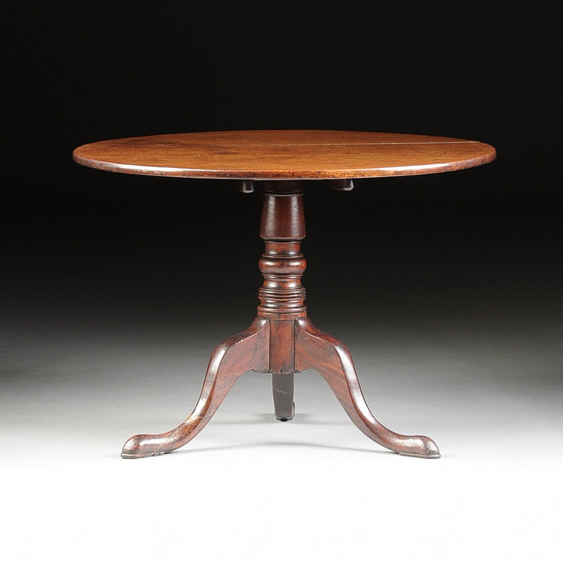 AN ENGLISH GEORGE III MAHOGANY TILT-TOP TEA TABLE, LATE (1 of 7)