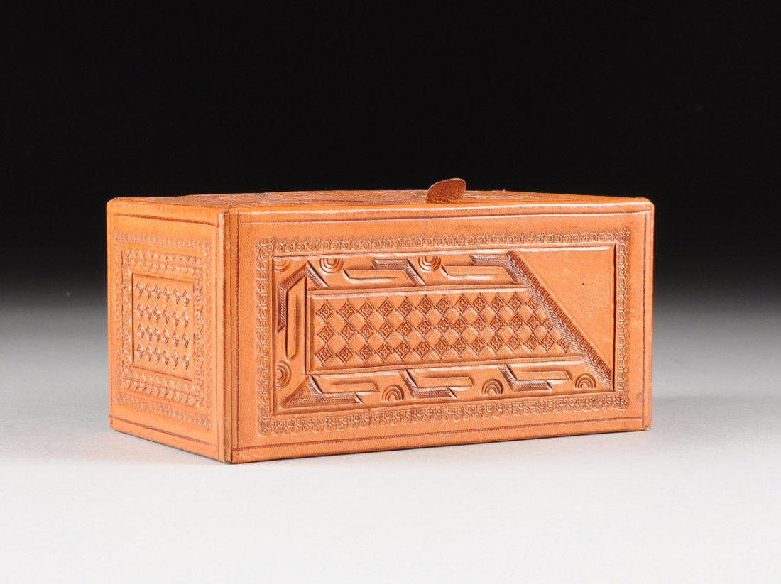 TWO LEATHER WRAPPED TABLE TOP GENTLEMAN'S JEWELRY (1 of 7)