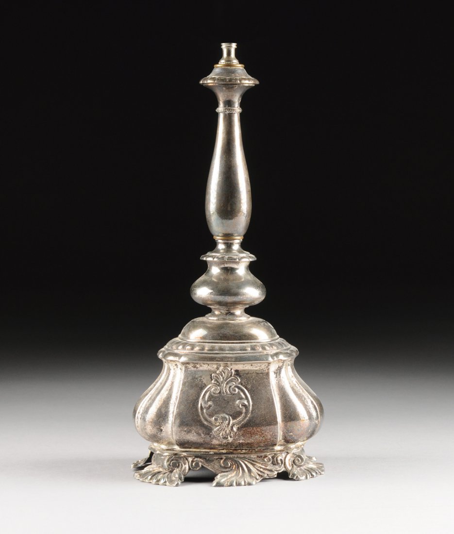 A VINTAGE ROCOCO REVIVAL STYLE SILVER PLATED SPELTER (1 of 8)