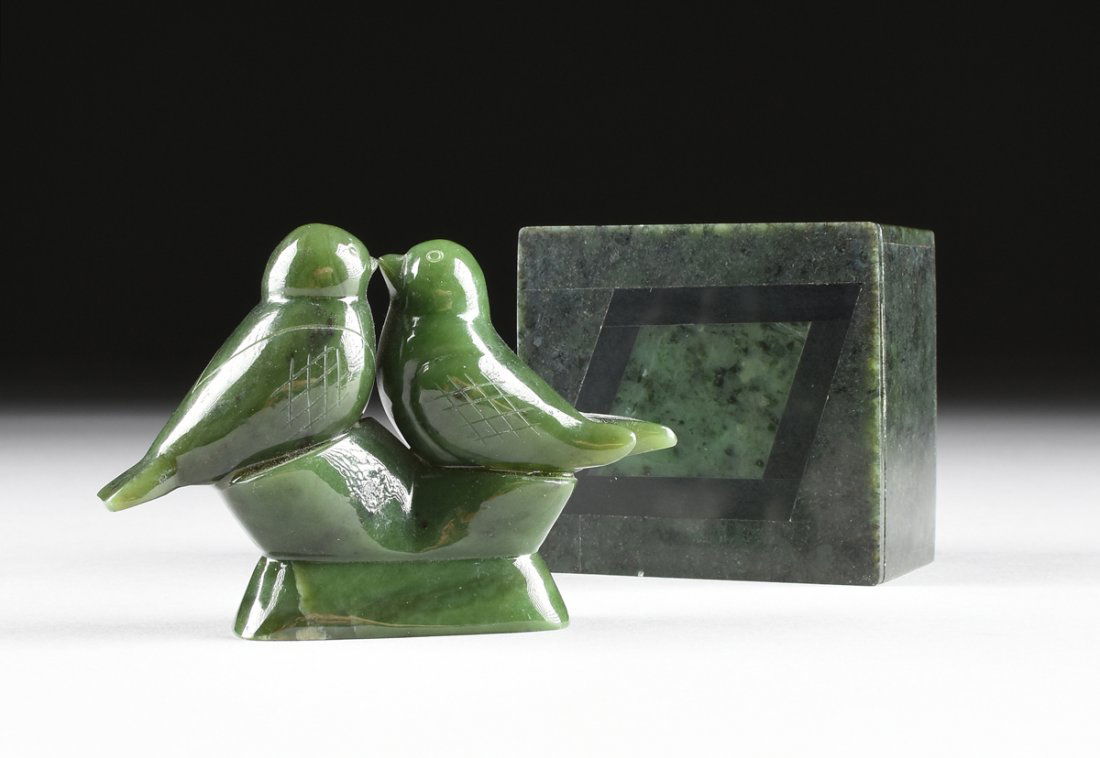 AN INUIT CARVED SPINACH JADE GROUP OF LOVE BIRDS (1 of 10)