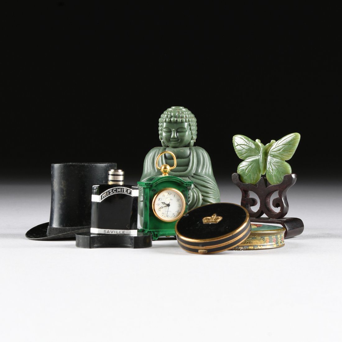 A COLLECTION OF SIX VINTAGE VANITY ARTICLES, 20TH (1 of 10)