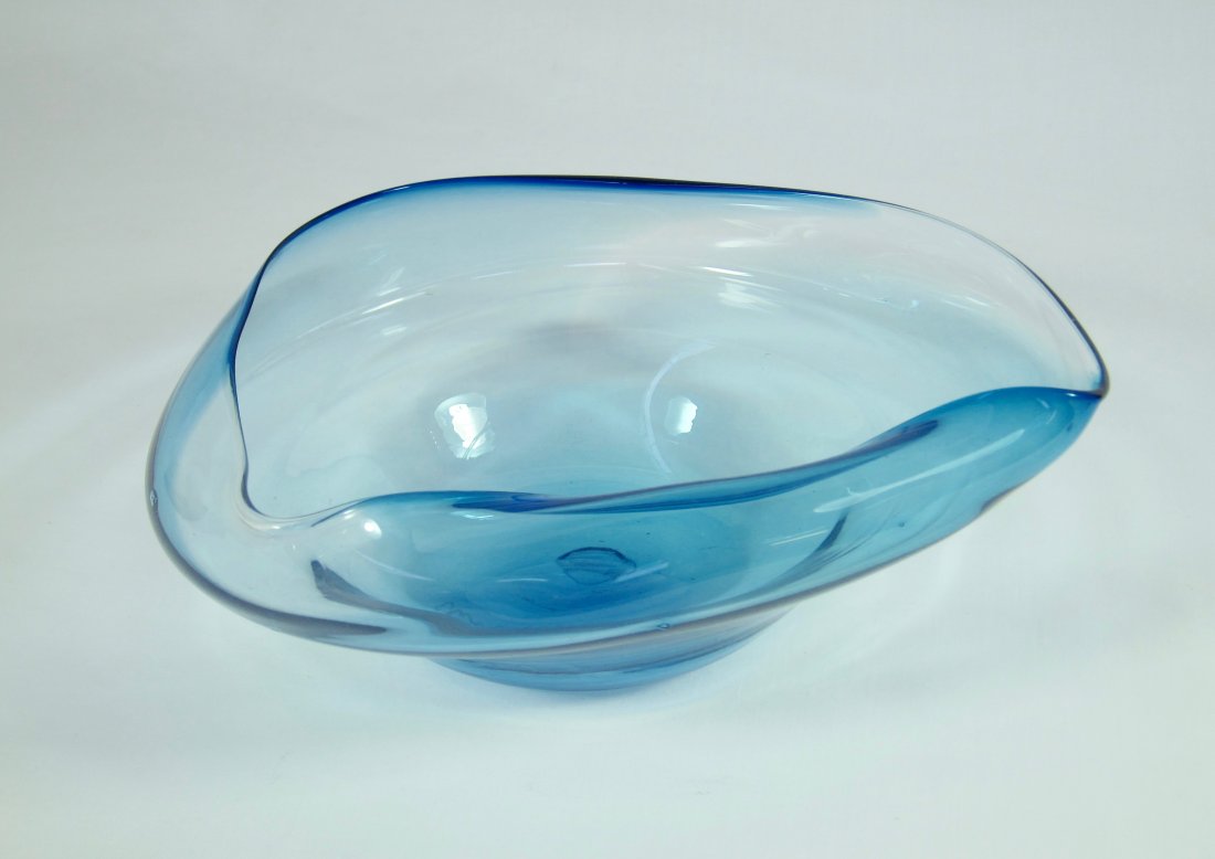 Dale Chihuly,  Basket form (1 of 4)