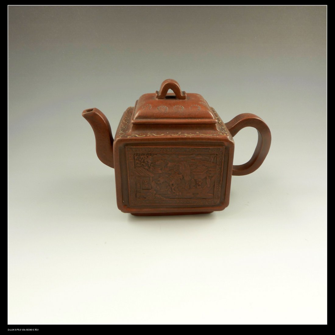 Vintage Chinese Teapot: Yixing Clay Teapot hand made yixing zisha clay. Width: 6.55; Height: 4.33".