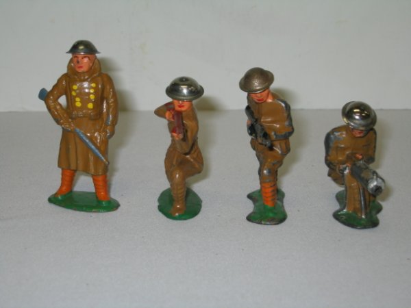 BARCLAY LEAD TOY SOLDIERS, 4 TOTAL