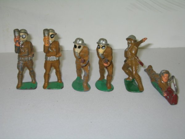 MANOIL LEAD TOY SOLDIERS, 6 TOTAL
