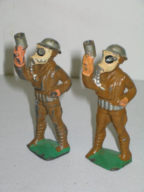 MANOIL LEAD TOY SOLDIERS, 6 TOTAL - 2