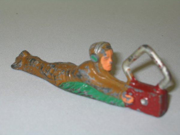 MANOIL LEAD TOY SOLDIERS, 6 TOTAL - 5