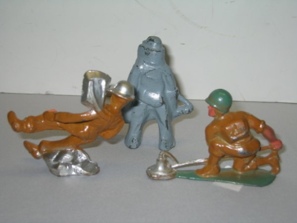 MANOIL LEAD TOY SOLDIERS, 3 TOTALS - 2