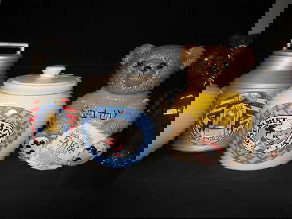 5 COOKIE JARS: MICKEY, TEDDY BEAR, APPLE MCCOY.: 5 COOKIE JARS: MICKEY, TEDDY BEAR, APPLE MCCOY. INCLUDES "PRESIDENT'S CHOICE COOKIES" ADVERTISING TEDDY BEAR (11" H X 8" W) HAS SM. CRACK IN HEAD BASE AND CHIPS AROUND BASE EDGE INSIDE, SEVERAL PAINT