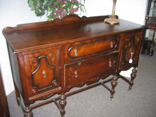 272 Depression Era Buffet
