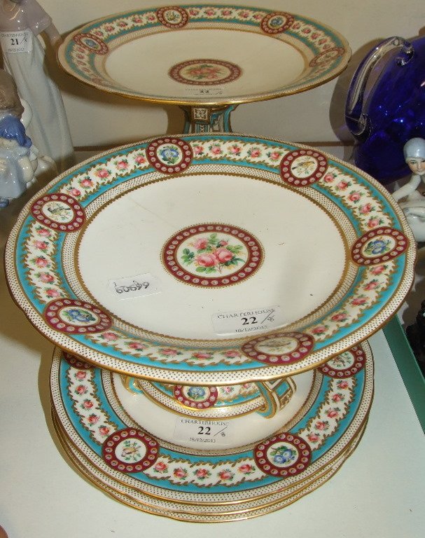 A Minton part dessert service, decorated flowers and: A Minton part dessert service, decorated flowers and birds, A3843 (a.f.) (8)
