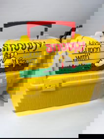 1968 Snoopy “Have Lunch With Snoopy” Yellow Plastic Lunchbox – United Feature Syndicate