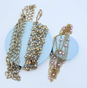 Lot of 3 Gold-Tone Chain Necklaces with Faux Pearl Accents – Lydell NYC