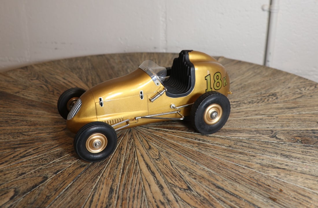 Decorative Metal Tether Car Model with “18K” Livery, Modern Manufacture (1 of 5)