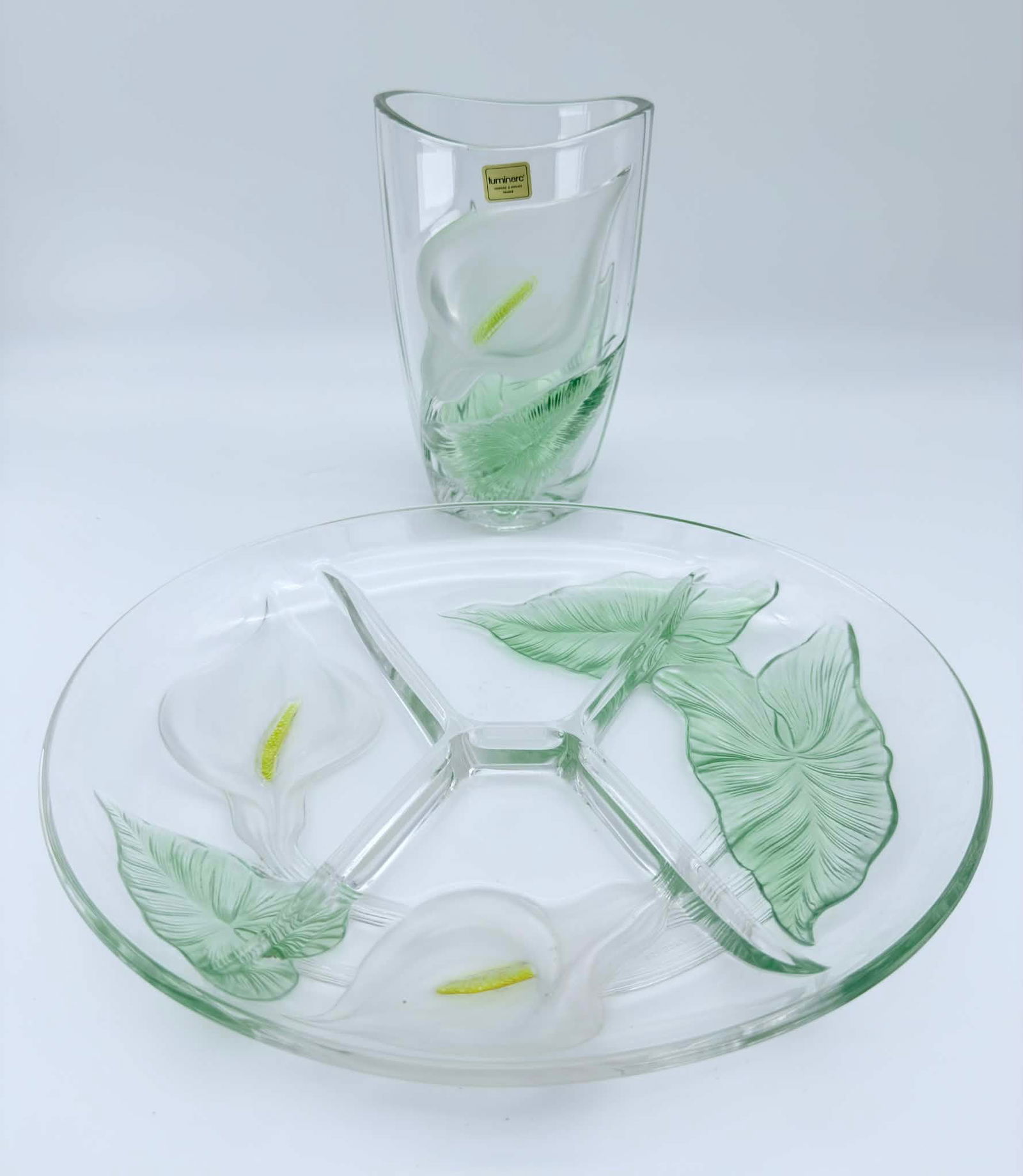 Luminarc Verre d’Arques Glass Centerpiece Plate and Vase with Calla Lily Motif, France, Circa (1 of 8)