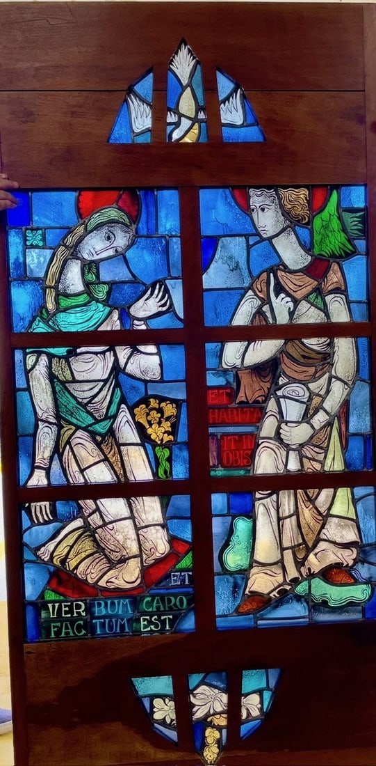 Rare 1950 Stained Glass Panel “Annunciation of the Virgin Mary” Fray Arnaldo: Offered is an exceptional and monumental stained glass panel depicting The Annunciation of the Virgin Mary, dated 1950 and signed by the artist, Fray Arnaldo “Marcolino” Maas. Measuring approx