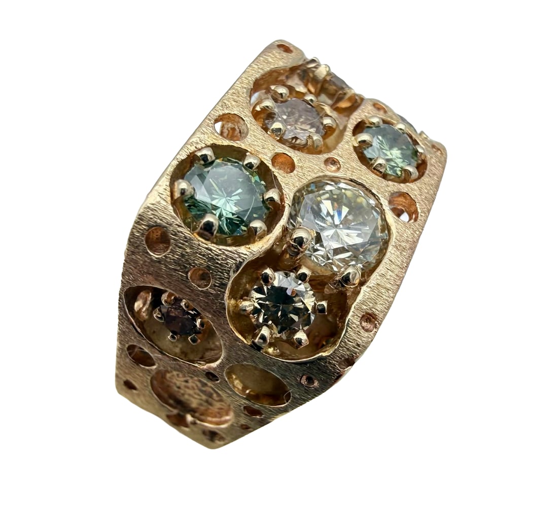 Vintage 14K Gold Men’s Ring w/ Natural Colored & White Diamonds (Appraised $10,580): Striking vintage custom men’s ring crafted in 14K yellow gold, featuring a bold sculptural design set with a mix of natural colored and white round brilliant-cut diamonds in multiple sizes. The ring