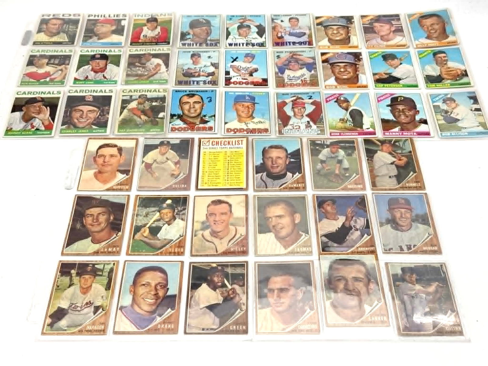 Vintage 1960s Topps Baseball Card Lot – Dodgers, Cardinals, Cubs, Giants, Mixed Players (1 of 11)