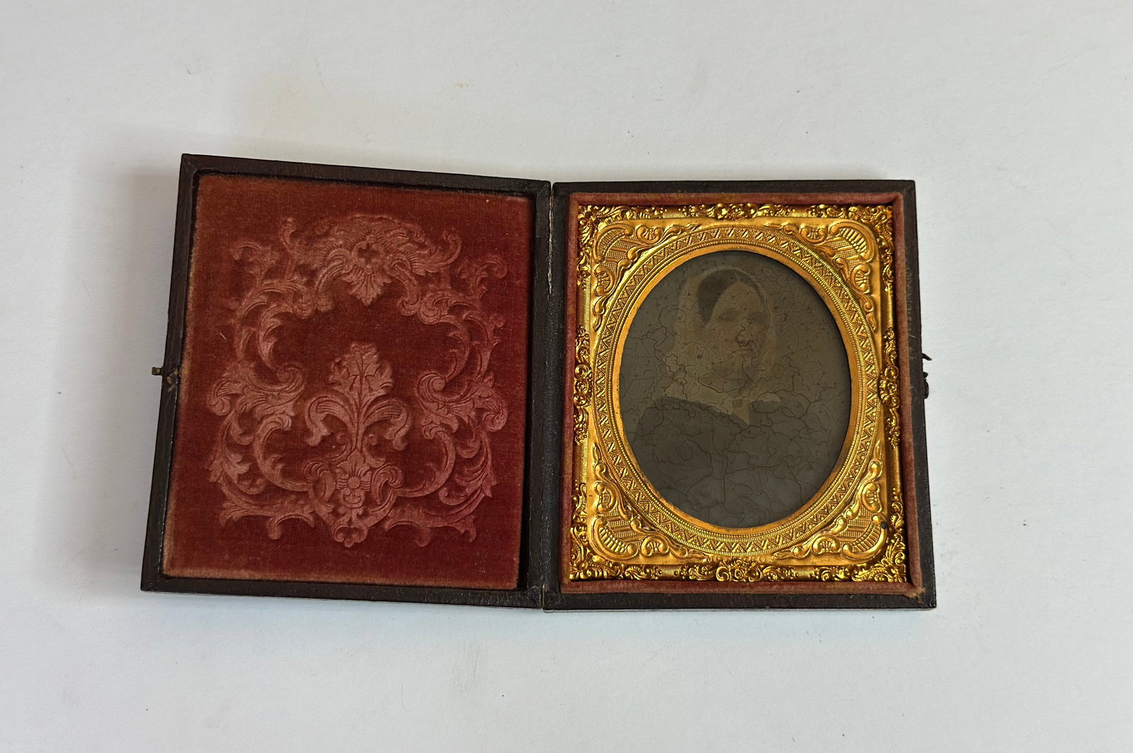 Antique Victorian Daguerreotype Portrait of Woman in Union Case (1 of 2)
