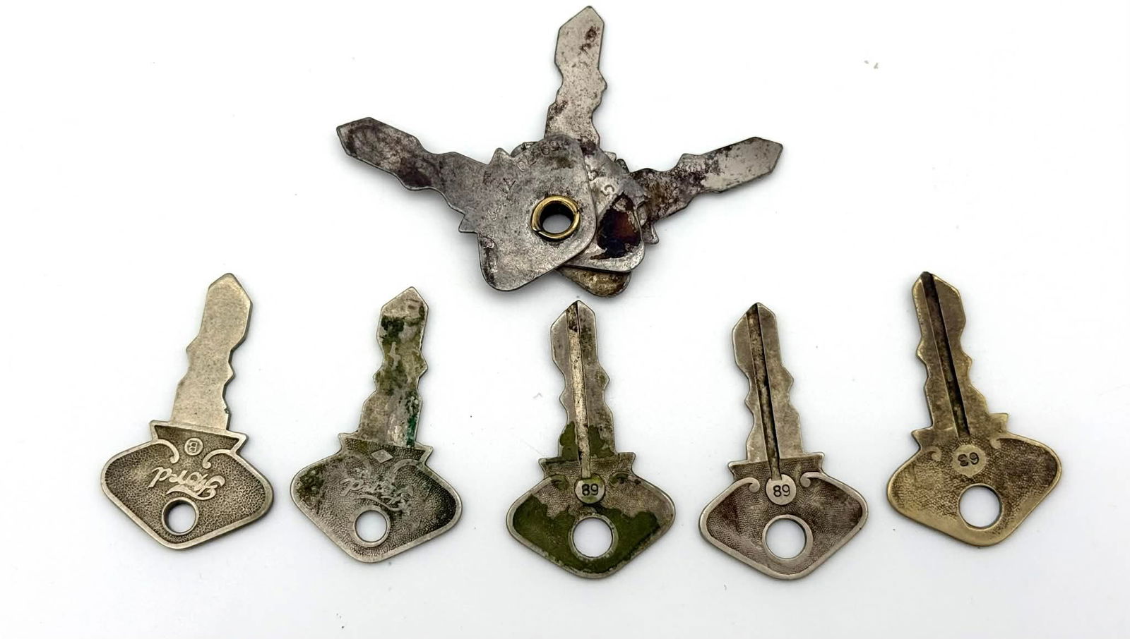 Ford Model T Dealer Master Key Set with Five Additional Model T Keys – Early 20th Century (1 of 6)