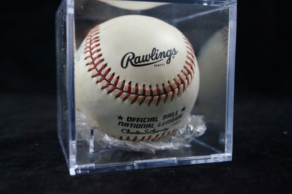 Signed Pete Rose Baseball, Official National League: Nice official National League Ball signed by Pete Rose along with 4 other player's signatures. Nice ball in plastic case. Condition is very good. Unable to verify signatures.