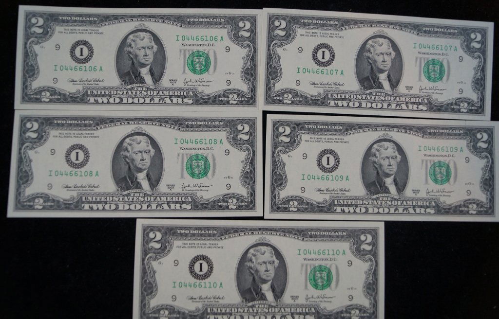 FINE Two Dollar US Notes With Sequential Serial Numbers: FINE Two Dollar US Notes With Sequential Serial Numbers. LOT OF 5. Serial #'s start with 04466106 through 04466110. NO creases, fold or tears to bills. Crisp.