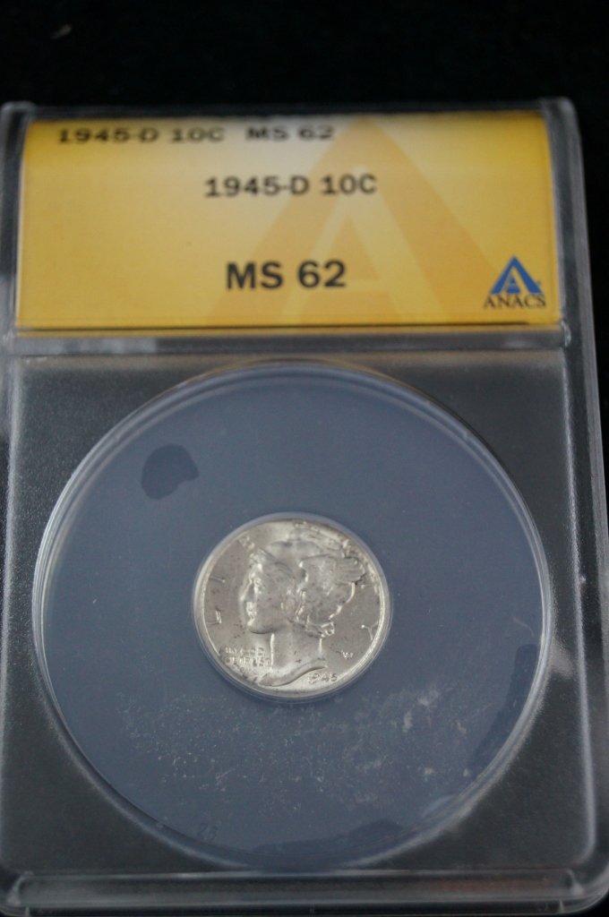 1945-D 10c Dime MS 62 Graded Coin: 1945-D 10c Dime MS 62 Graded Coin (Anacs)
