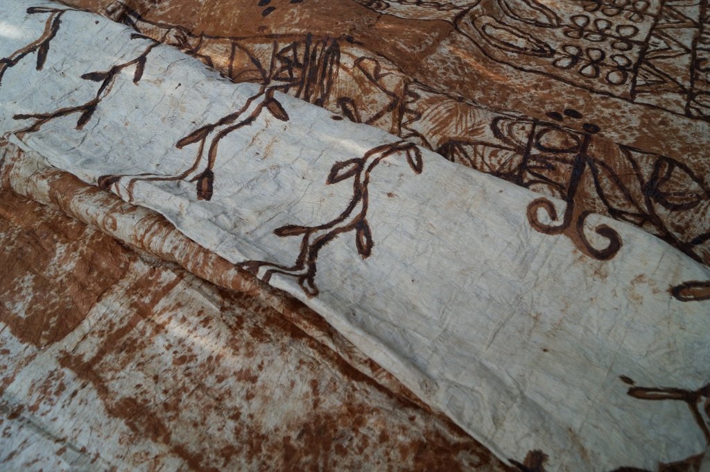 Large Polynesian Tongan Tapa Tree Bark Rug, Painted: Large Polynesian Tongan Tapa Tree Bark Rug, hand painted. Huge at 6' x 13' feet. One of a kind item. Made from tree bark. A few "snags" to rug. Very good.