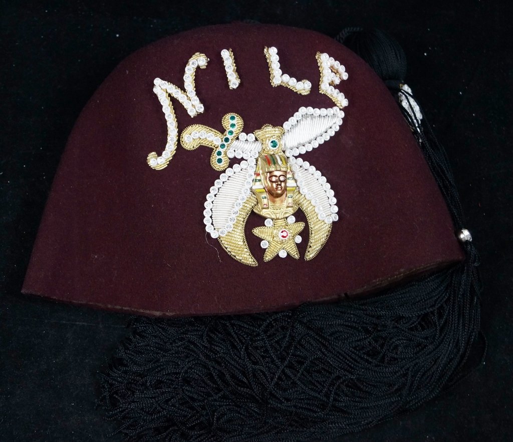 Vintage Shriners Masonic Fez Hat Rhinestones "Nile": Vintage Shriners Masonic Fez Hat Rhinestones "Nile". Excellent! Hat is from Wolf-Brown Inc.