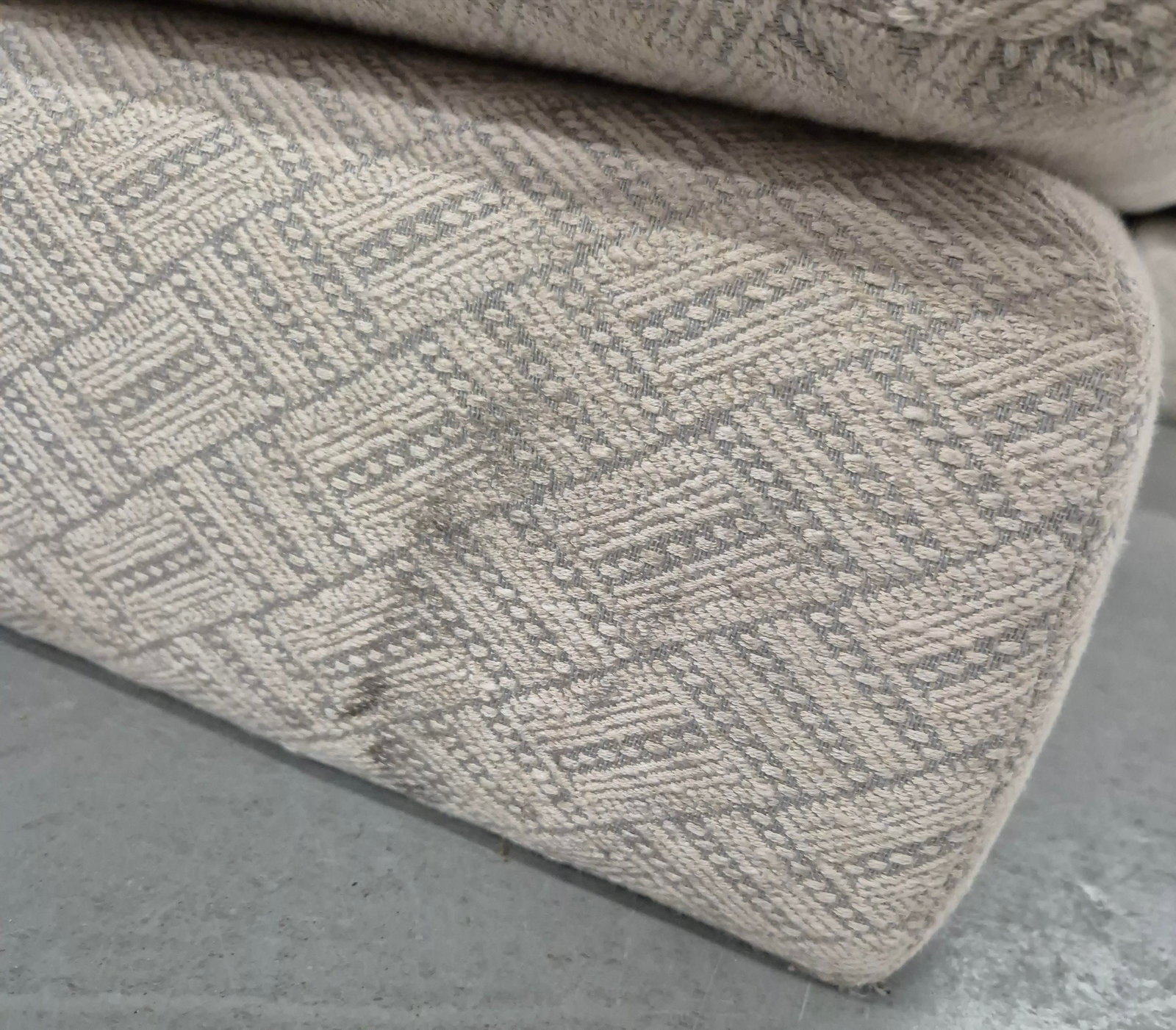 CORNER SOFA - 10