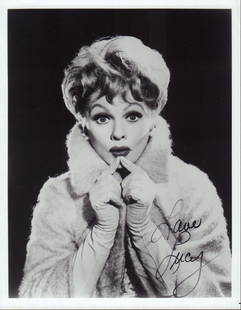 Lucille Ball: 8x10 B&W photo signed by the I Love Lucy star