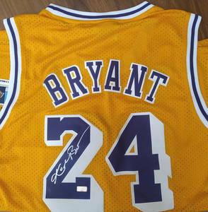 Kobe Bryant jersey