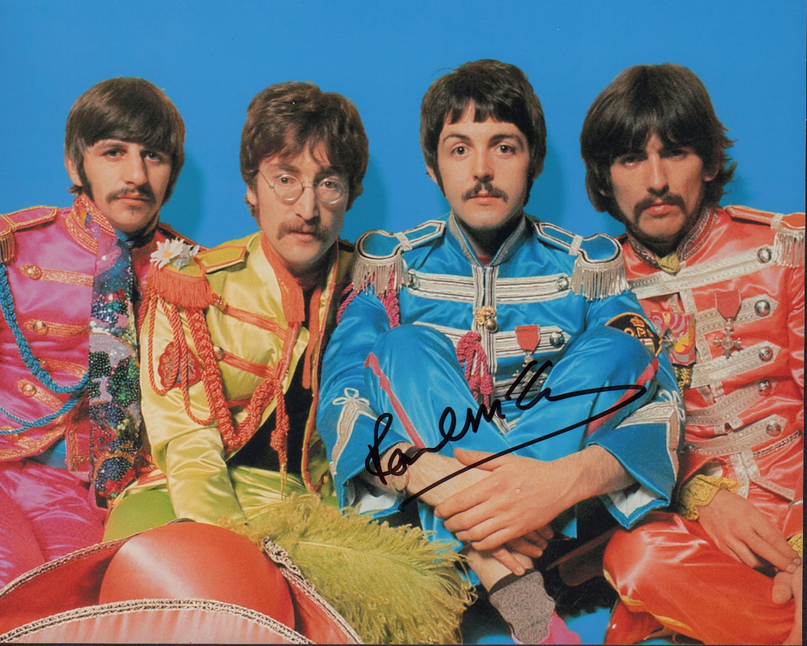 Paul McCartney: 8x10 photo of the The Beatles signed by Paul McCartney