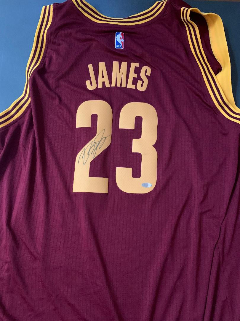 Lebron James signed jersey (1 of 1)