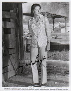 Ingrid Bergman signed photograph: A vintage bw signed 8x10 to unidentified film from Casablanca star wwith COA