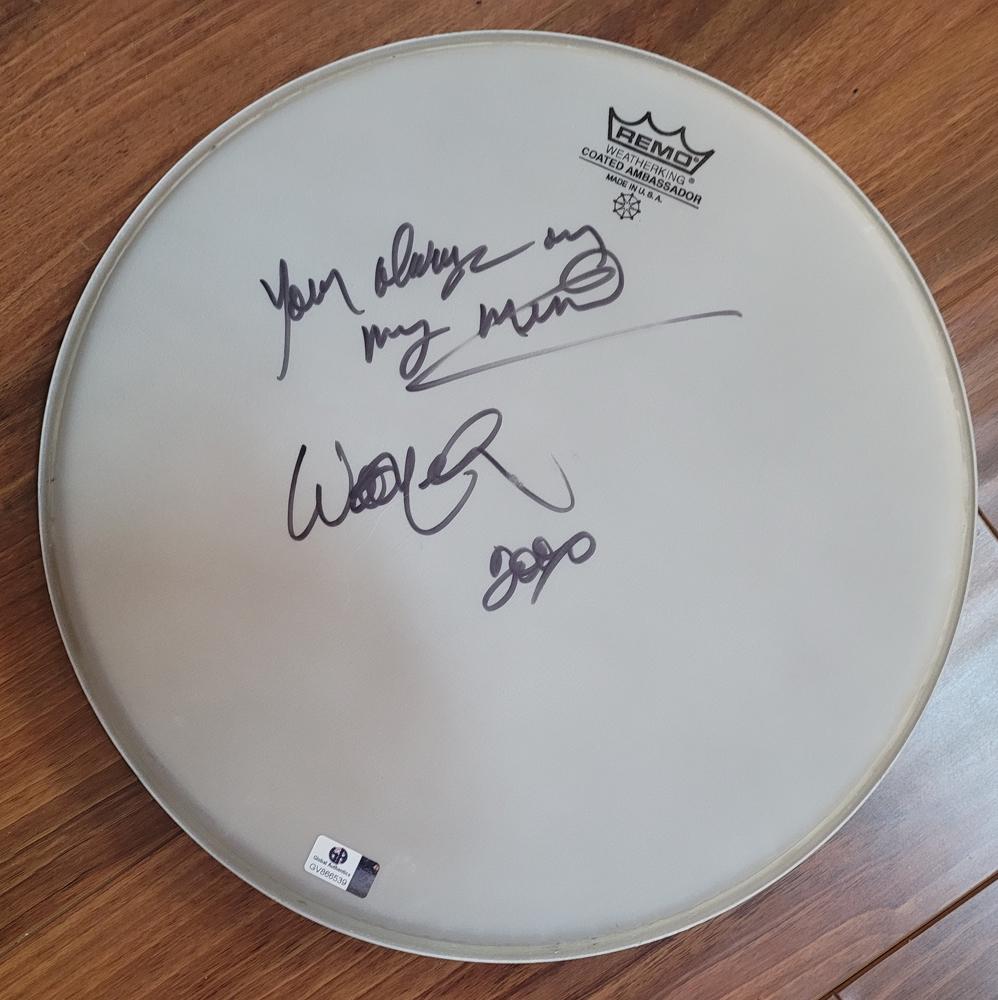Willie Nelson Signed Drum Head (1 of 1)