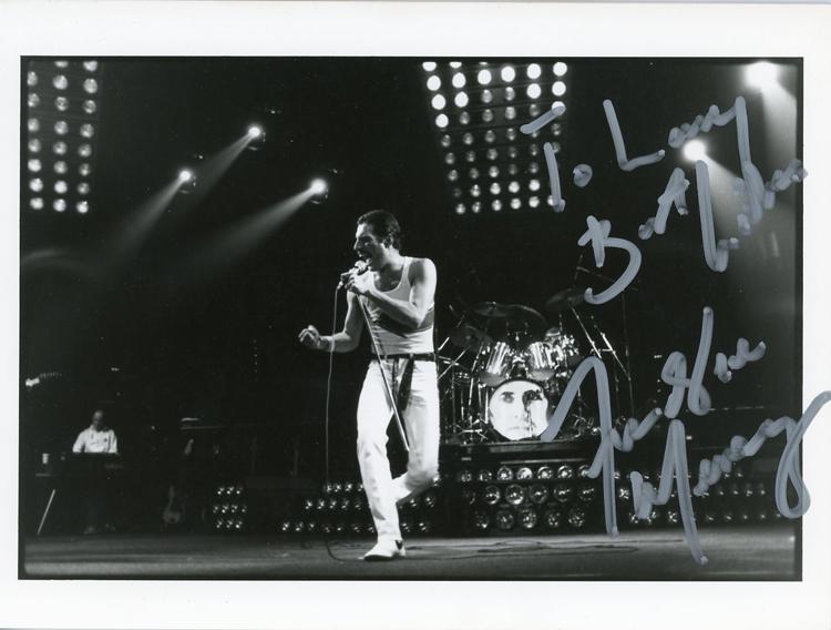 Freddie Mercury QUEEN signed photograph (1 of 1)