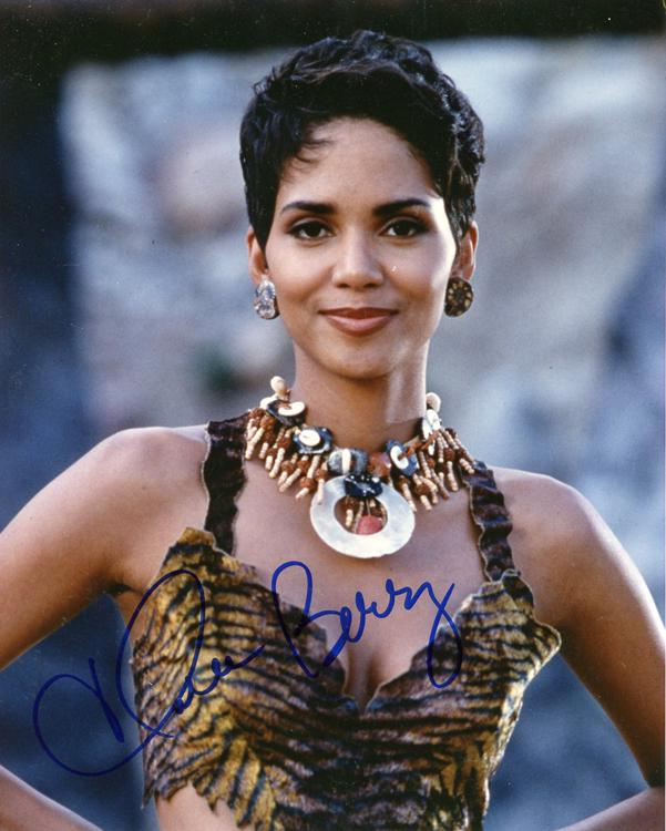 Halle Berry signed photograph (1 of 1)
