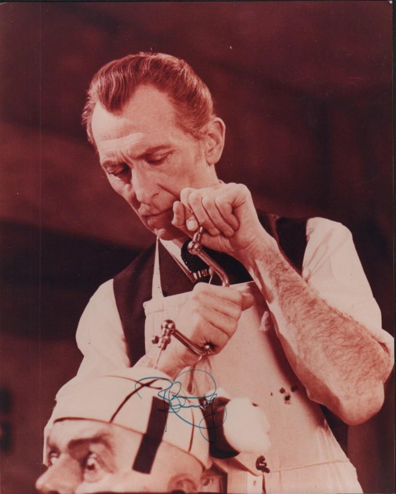 Peter Cushing signed horror photograph (1 of 1)