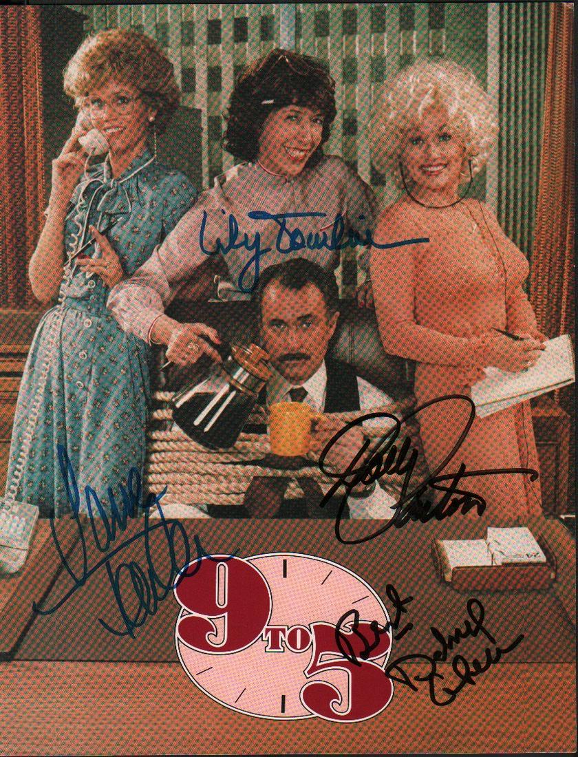 An origina premiere program signed by Dolly Parton Jane (1 of 1)