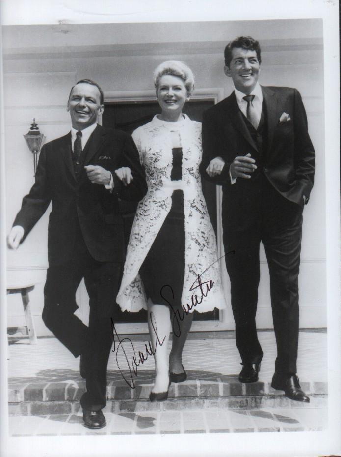 Frank Sinatra signed photo (1 of 1)