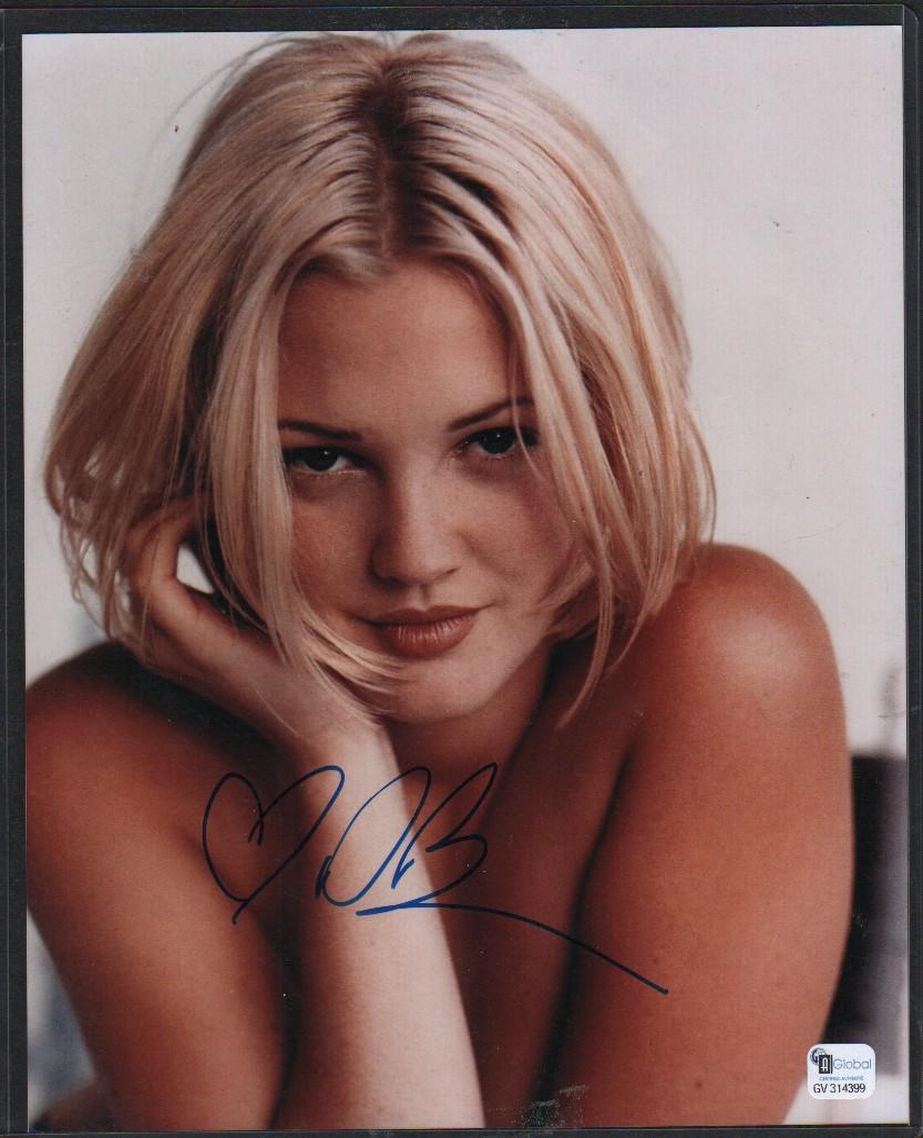 Drew Barrymore signed photograph (1 of 1)