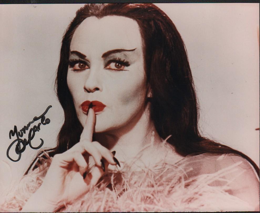 Yvonne DeCarlo Lily Munster signed photograph (1 of 1)