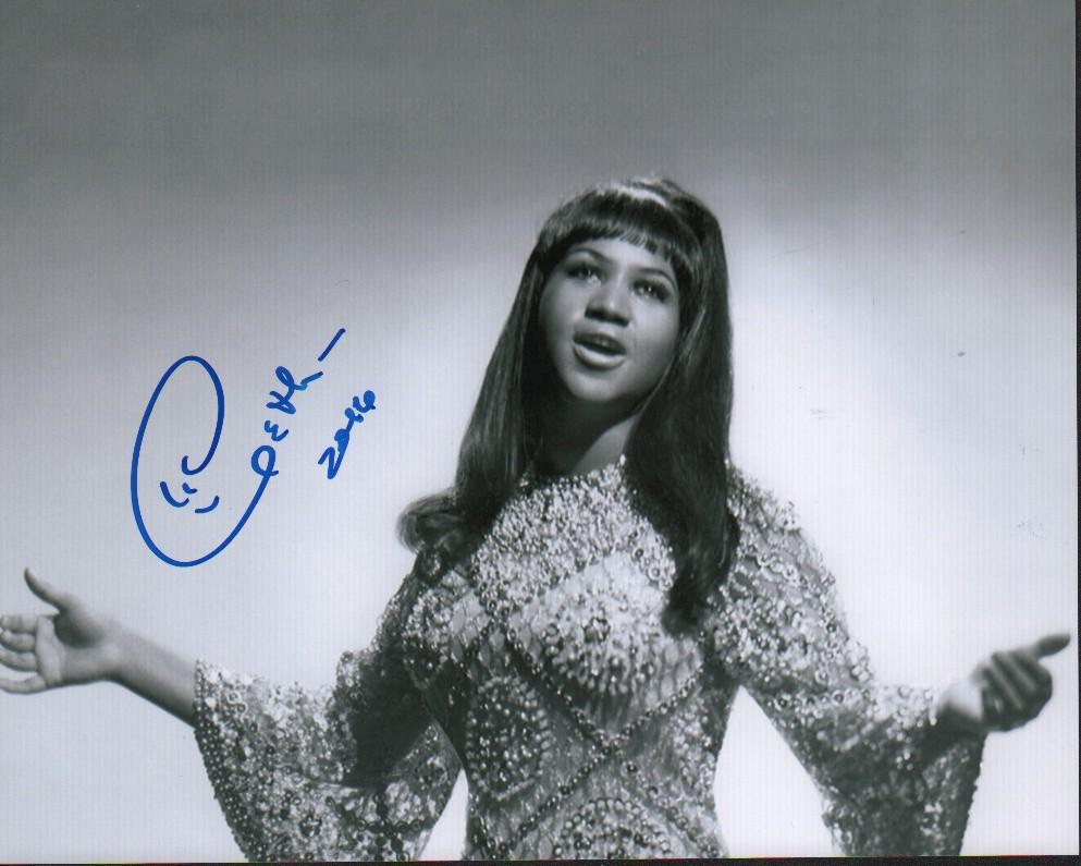 Aretha Franklin signed photograph (1 of 1)