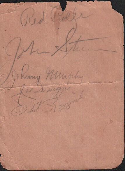Joe Dimaggio vintage signature with others (1 of 1)