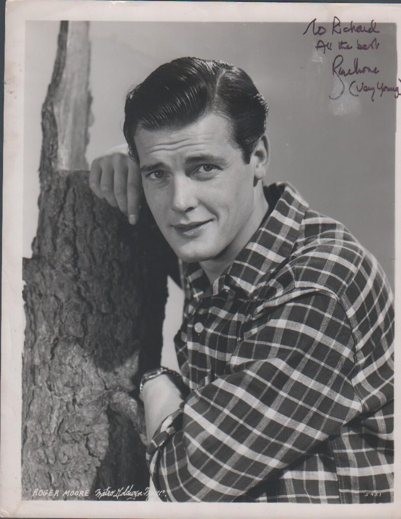 Roger Moore signed photograph (1 of 1)