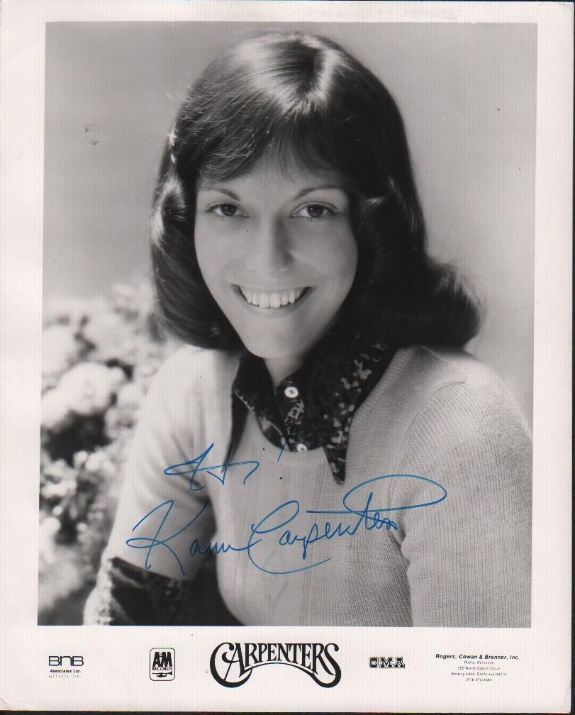 Karen Carpenter signed photograph (1 of 1)